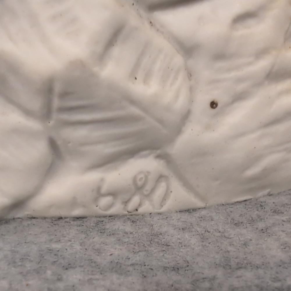 Vintage Porcelain Tulip Planting Vase‎ Boy Painted Gilt Mid-Century Decor 680 - Picture 3 of 4